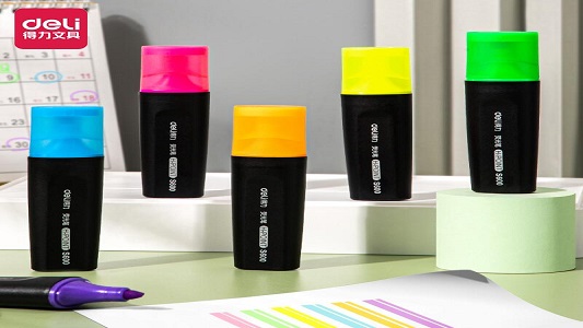 Fluorescent Marker Pens in Professional Settings