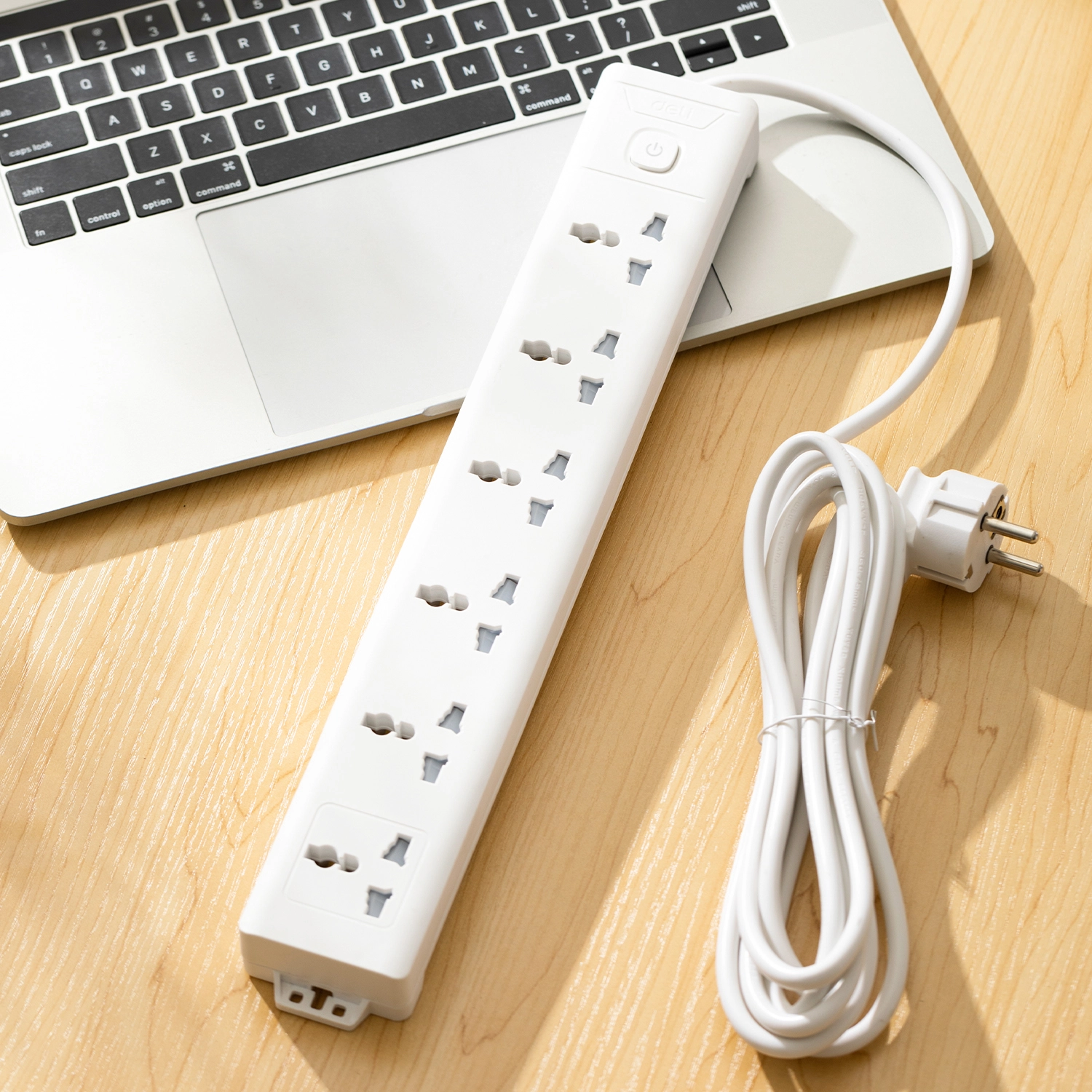 deli et405 power strip 10