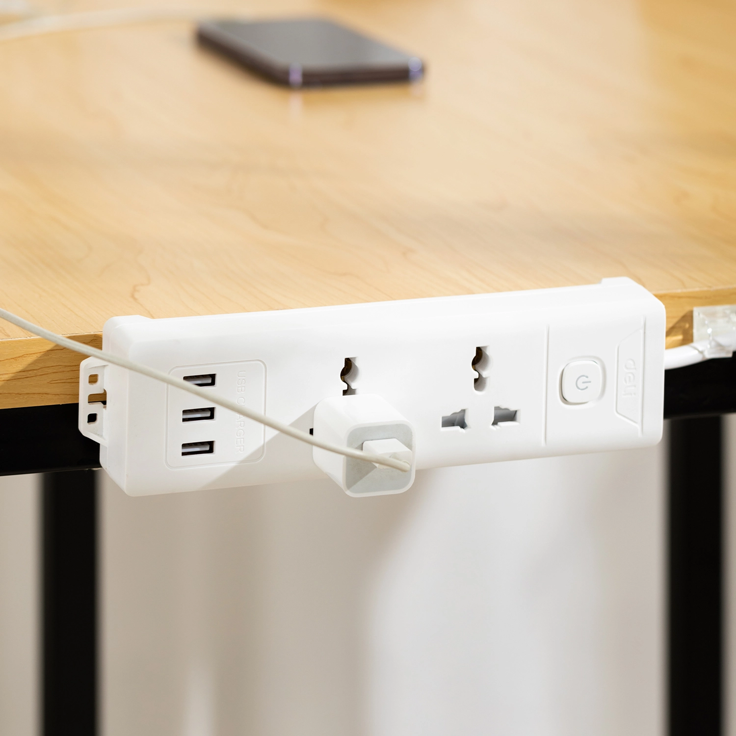 deli et407 power strip 12