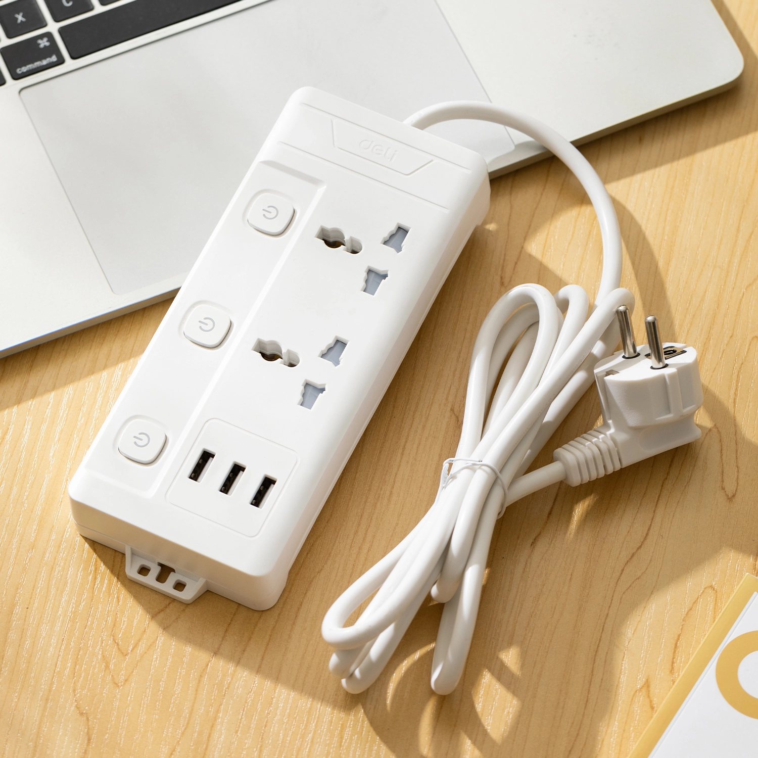 deli et409 power strip 11