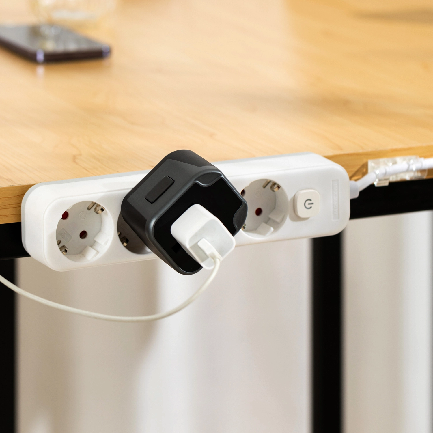 deli et434 power strip 11